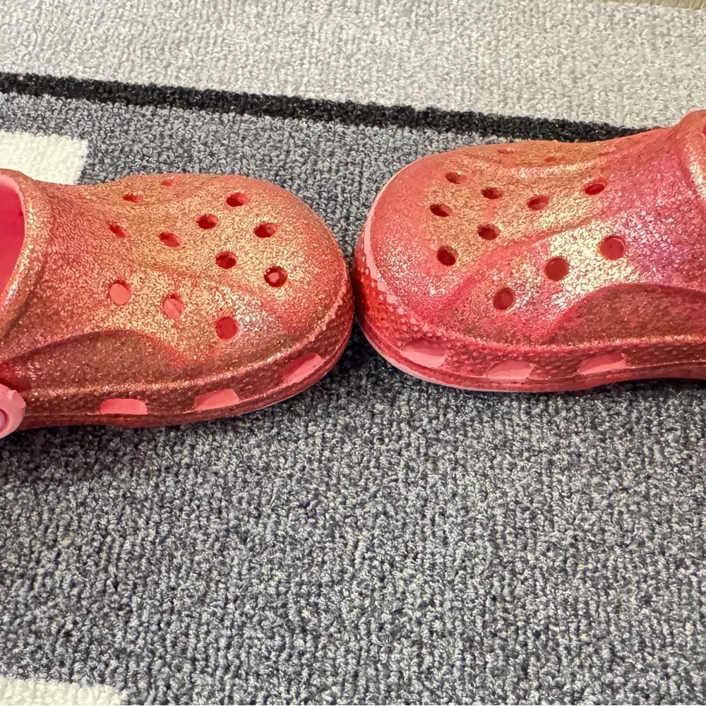 CROCS Glittery Pink Toddler C7 - Picture 8 of 8